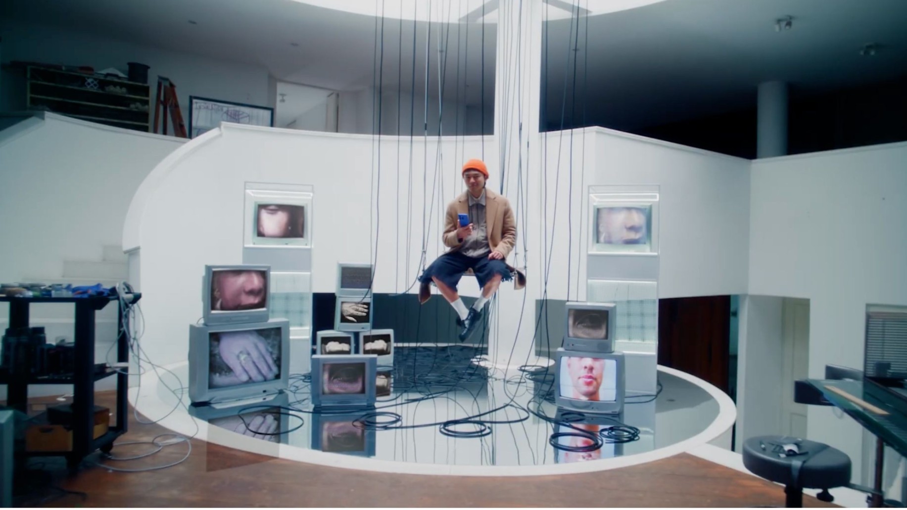 Motorola Edge Explorer Campaign - Collector