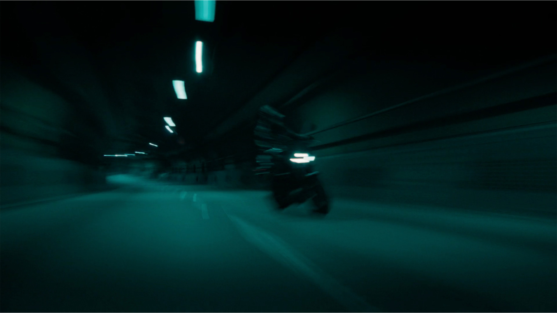 YAMAHA - RIDING THE NIGHT